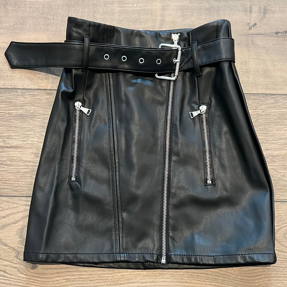 NWT leather skirt - Picture 5 of 8
